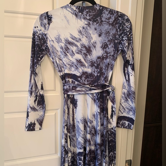 Babaton Wrap Dress Sz XS - Picture 5 of 5